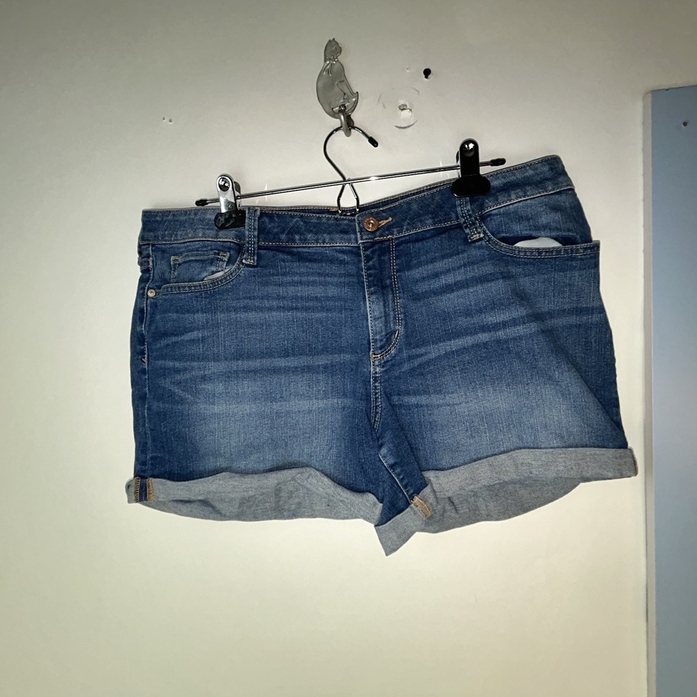 Arizona Denim Jean‎ Shorts with Roll-Up Hem Size 17 Junior